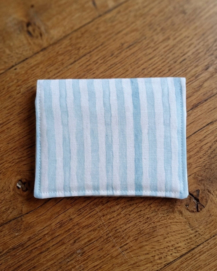 Wallet in bamboo fabric by Moon N Lotus, lightweight eco friendly everyday essential