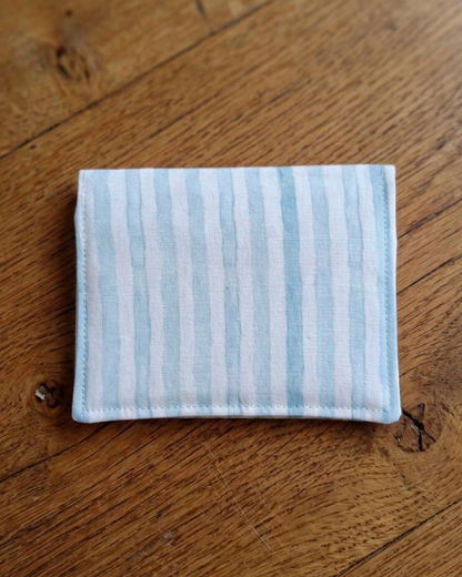 Wallet in bamboo fabric by Moon N Lotus, lightweight eco friendly everyday essential
